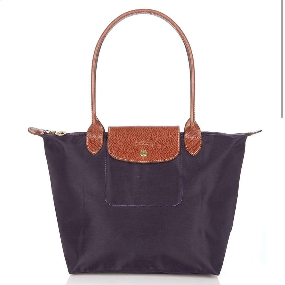 Medium purple longchamp amazing condition!
